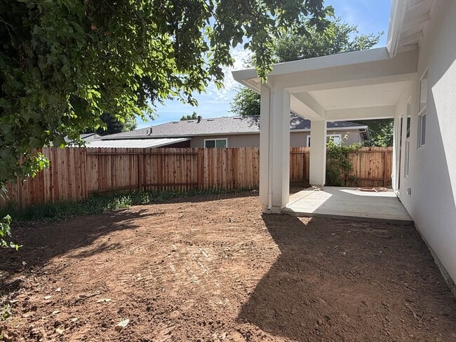 Building Photo - Illinois Ave/Jonnie Way