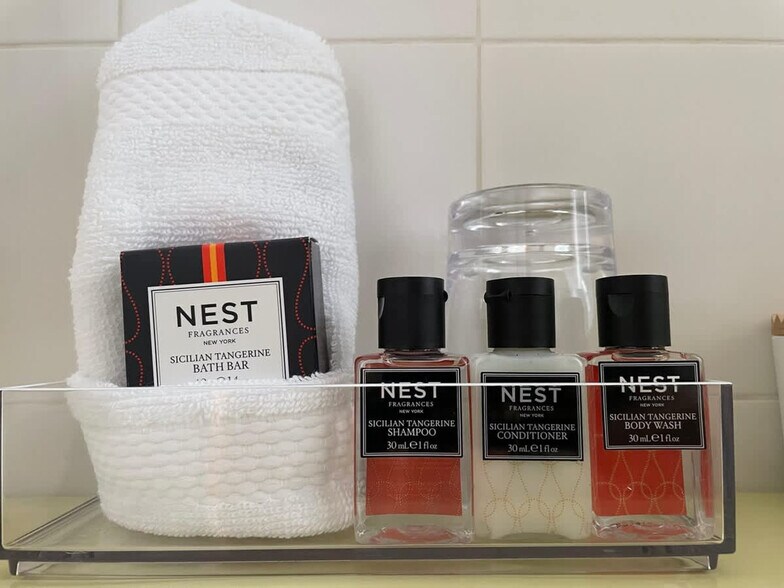 Building Photo - 810 S Surf Rd