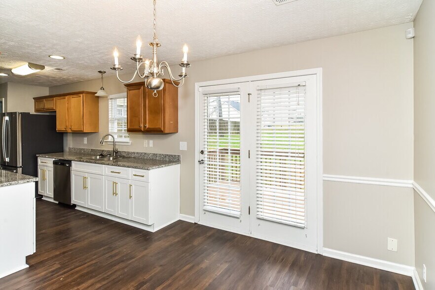 Building Photo - 315 Slippery Rock Dr