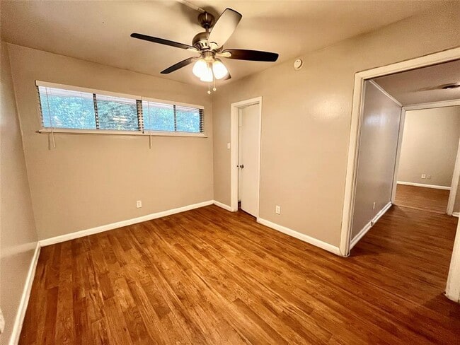 Building Photo - 3304 Red River St