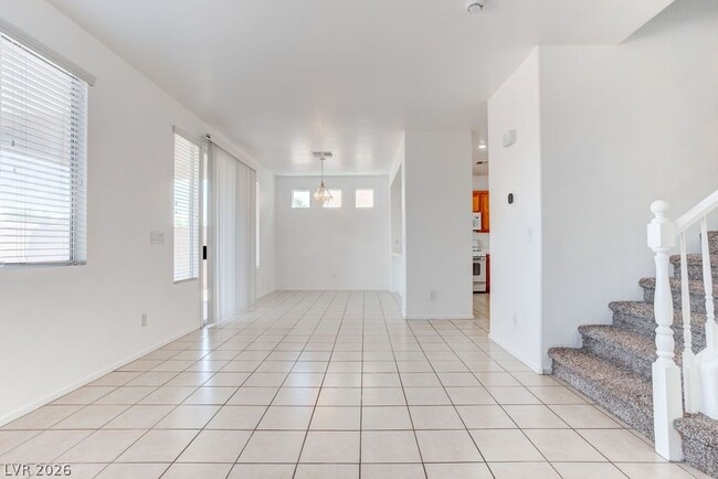 Building Photo - 9548 W Spring Blush Ave