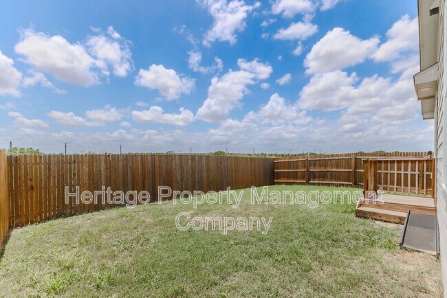 Building Photo - 10502 Torroja Wy