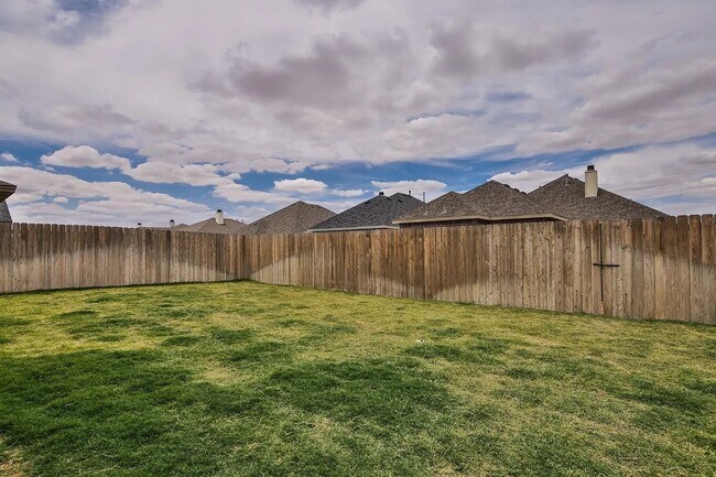 Building Photo - Beautiful 3 bedroom 2 bathroom in Frenship ISD!