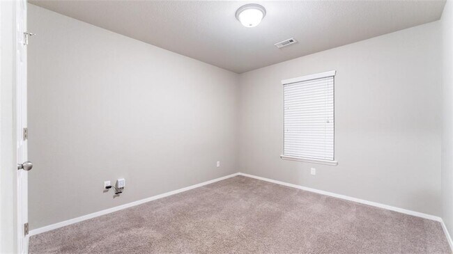 Building Photo - 3408 Alliance Dr