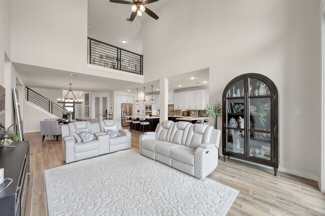 Building Photo - 6718 Waxbill Rd