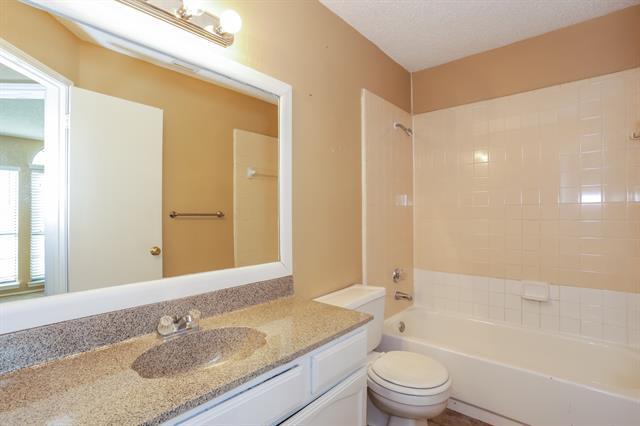 Building Photo - 4149 Stinwick Ln