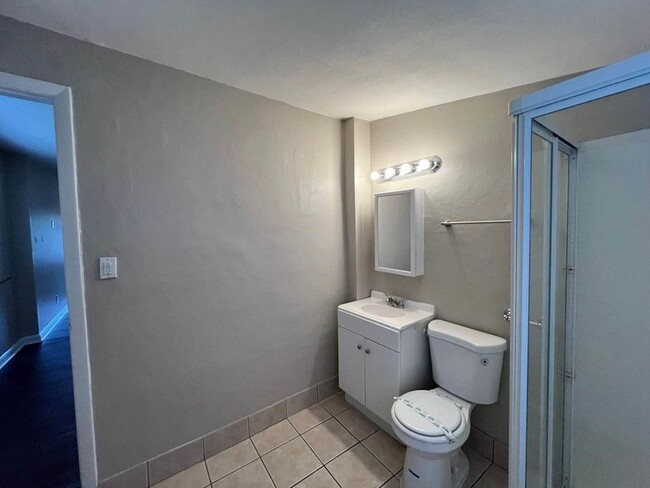Building Photo - 3701 SW 58th Terrace