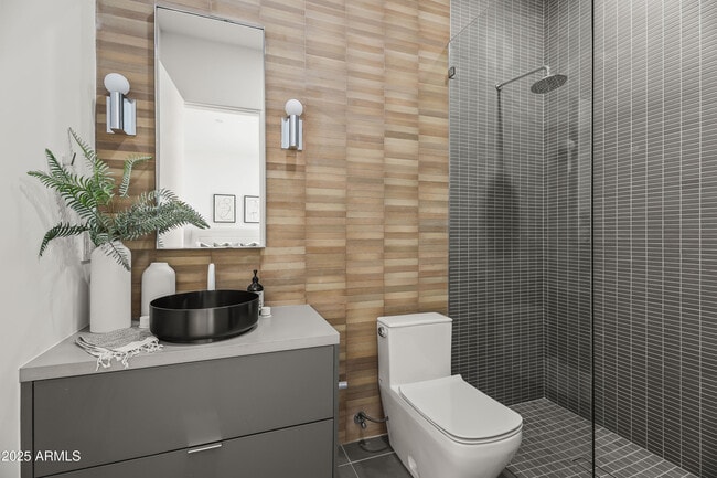 Building Photo - 5156 N 45th Pl