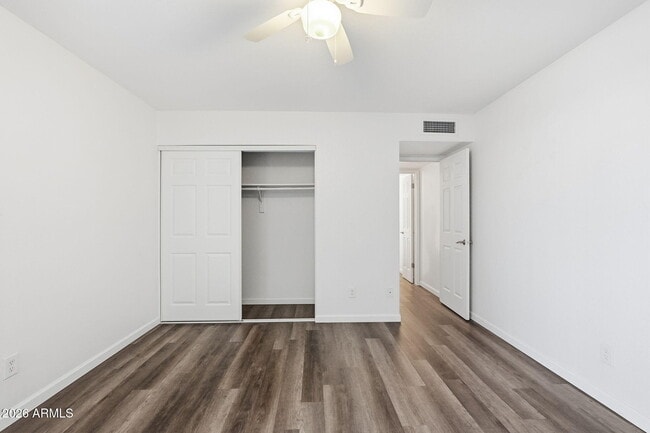 Building Photo - 1051 S Dobson Rd