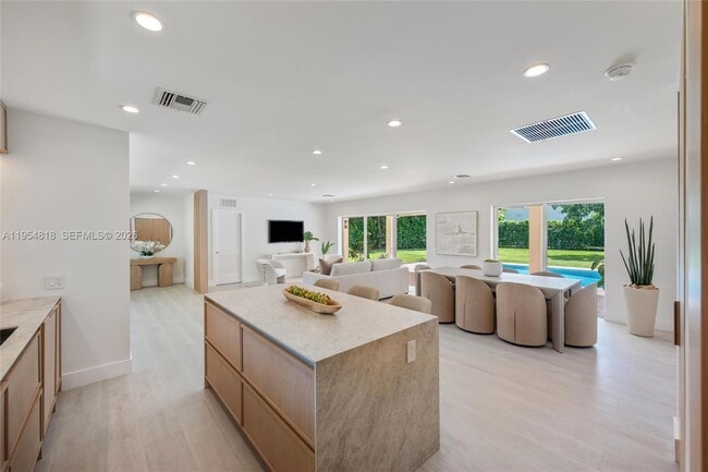 Building Photo - 7460 SW 126th St