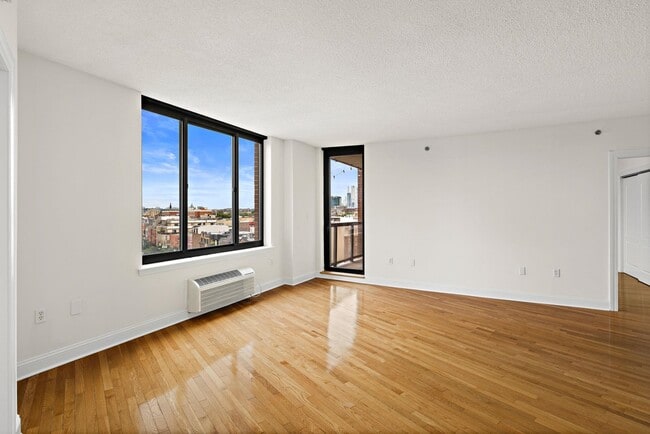 Building Photo - 415 Newark St.