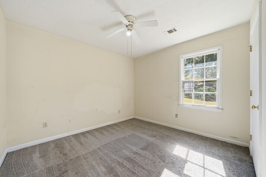 Building Photo - 305 Belmont Farms Dr