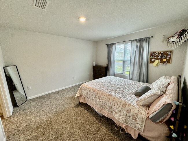 Building Photo - 6169 Native Dancer Wy