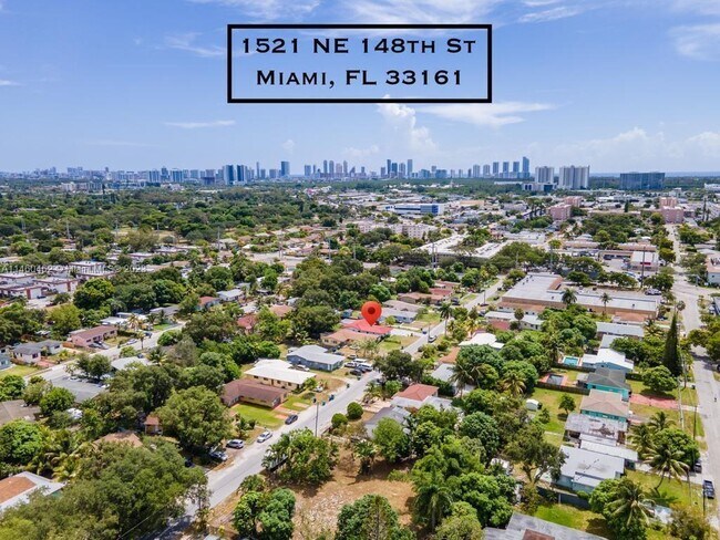 Building Photo - 1521 NE 148th St