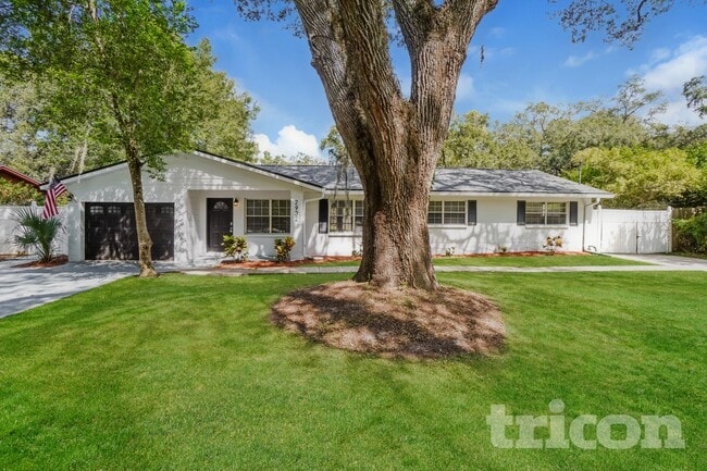 Building Photo - 2932 E 148th Ave