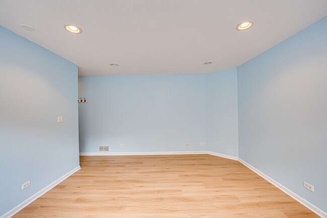 Building Photo - 2353 Twilight Dr