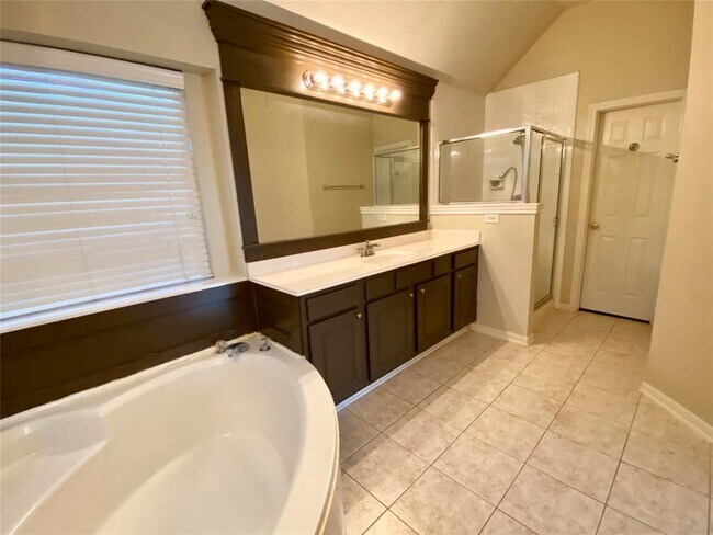 Building Photo - 11719 Goldstream Ct
