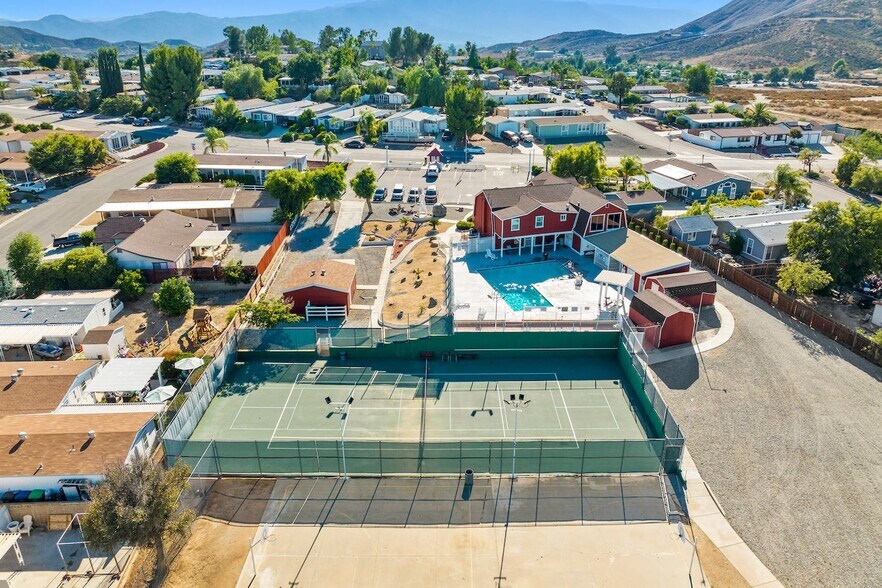 Building Photo - 24940 Butterchurn Rd