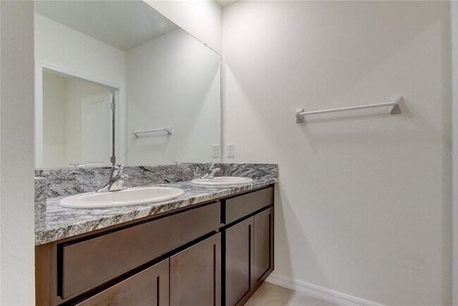 Building Photo - 33351 Apricot Tree Ct