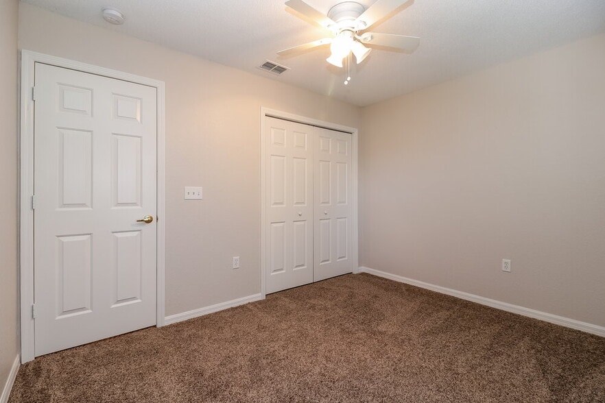 Building Photo - 6799 Shepherd Oaks Rd
