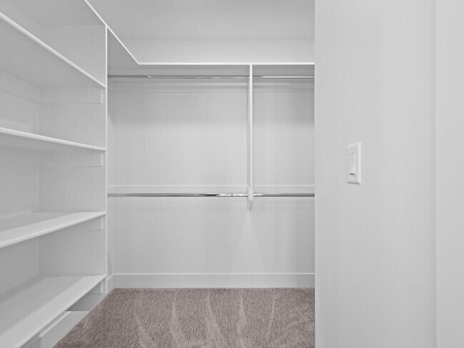 Building Photo - 2986 Sydney Dr
