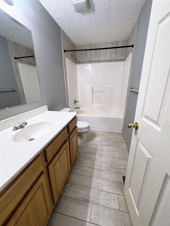 Building Photo - 377 Kenlee Cir