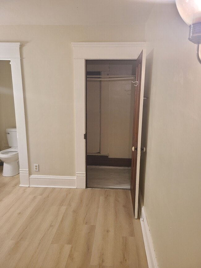 Building Photo - S Main - Mansfield - Duplex