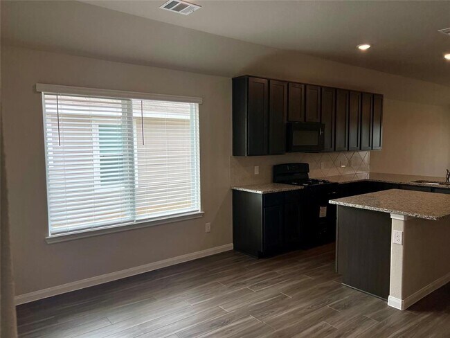 Building Photo - 5334 Briana Dee Dr