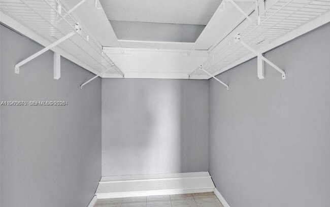 Building Photo - 8100 Sunrise Lakes Blvd