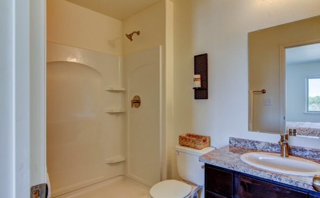 Building Photo - Fantastic 2 Bedroom Condo Avail 5/13