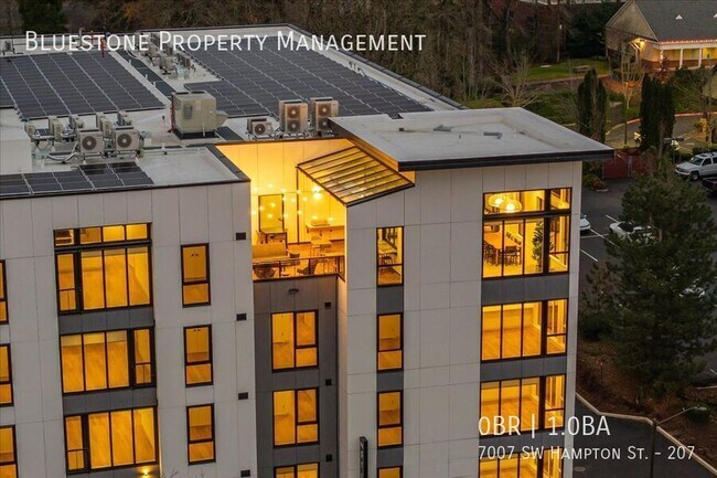 Building Photo - 7007 SW Hampton St