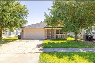 Building Photo - 4318 Spring Garden Dr