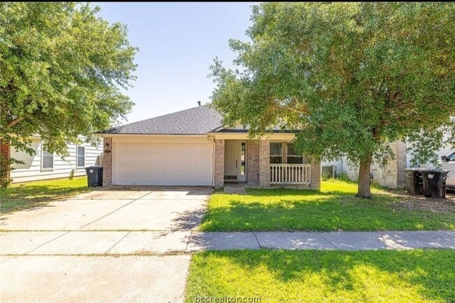 Building Photo - 4318 Spring Garden Dr