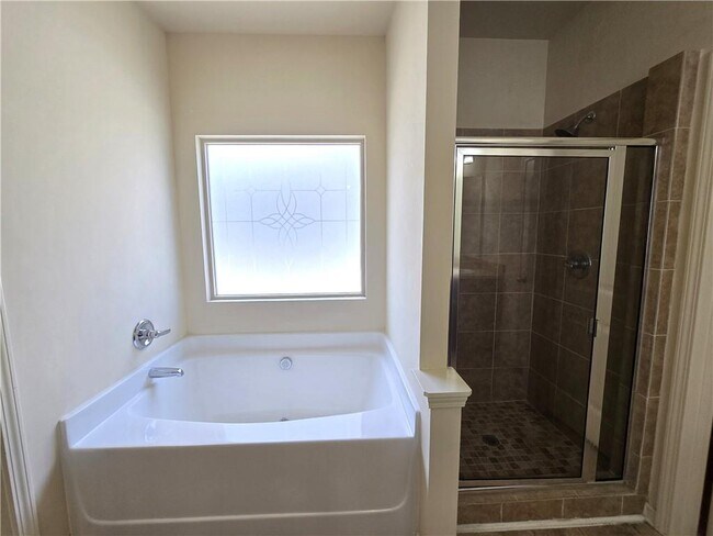 Building Photo - 1043 Blind Brook Cir