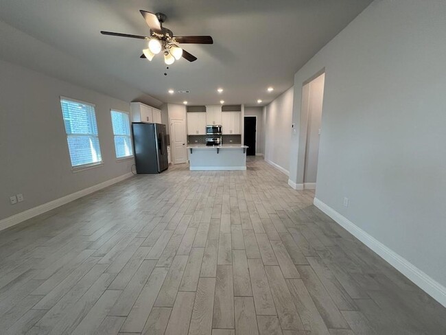 Building Photo - 609 Tartane Dr
