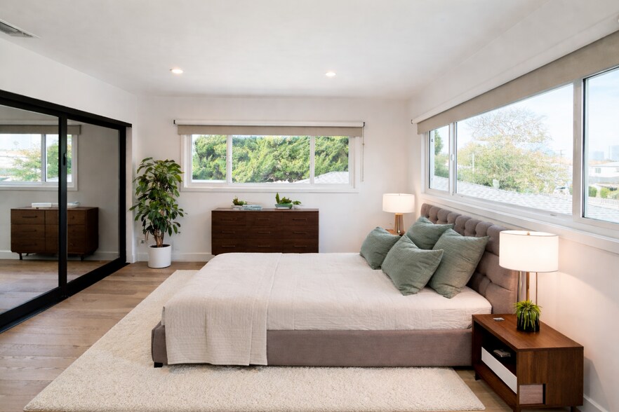 Building Photo - 1756 Franklin St