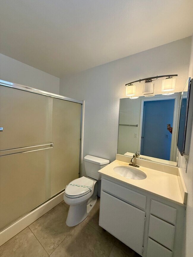 Building Photo - Nice 3 Bed 2 Bath Rancho Cucamonga