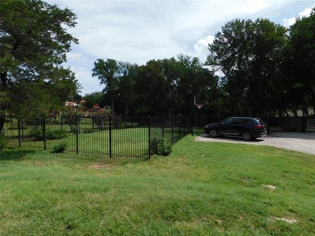 Building Photo - 1006 Porpoise St