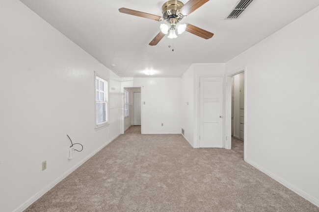 Building Photo - 1718 46th St