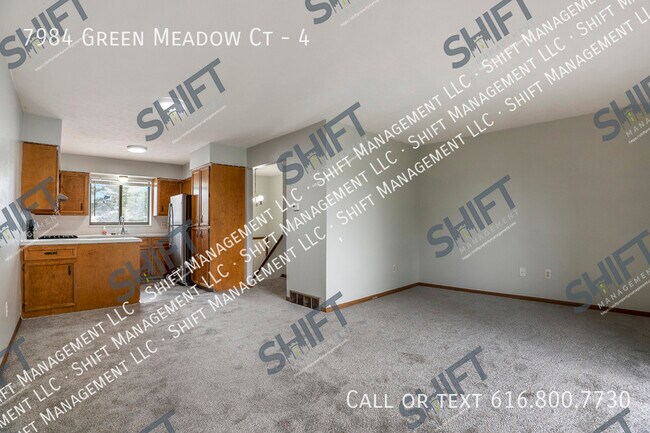 Building Photo - 7984 Green Meadow Ct