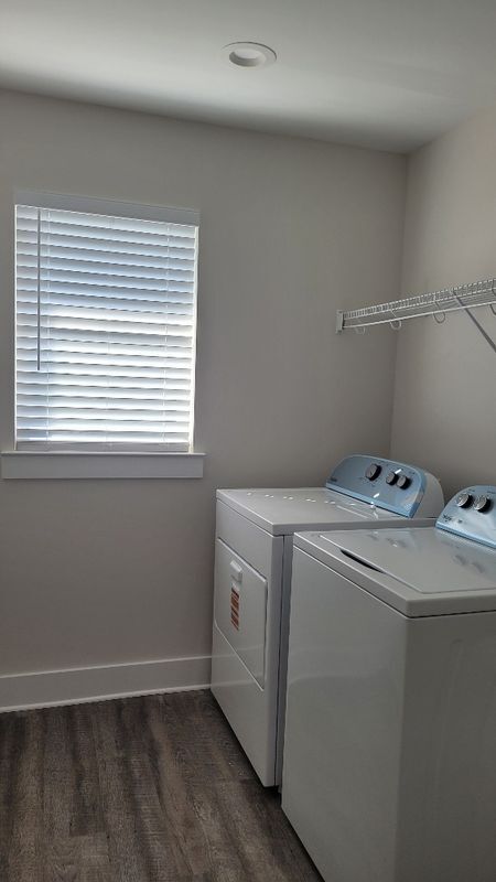 Building Photo - 7474 Igou Gap Rd