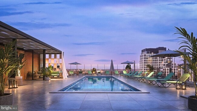 Building Photo - 2051 S Bell St