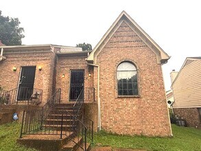 Building Photo - 4230 Cedartree Dr
