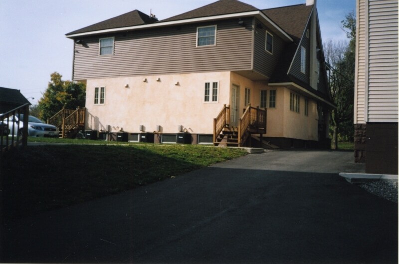 Building Photo - 330 Green St