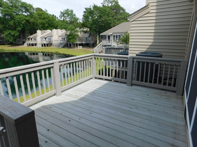 Building Photo - 7151 Windward Dr