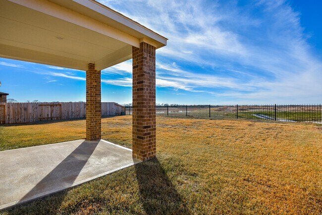 Building Photo - 5715 Aurora Grns Ln