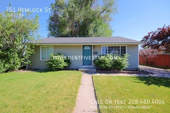 Building Photo - 751 Hemlock St