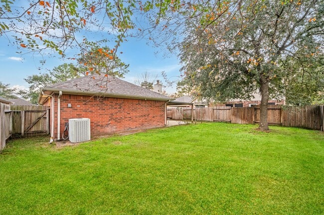 Building Photo - 13130 Eldridge Meadow Dr