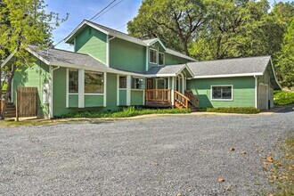 Building Photo - Large 3 bed, 2.5 bath home nestled on 10 acres in the hills of Camino but close to town!