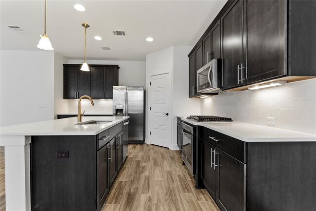 Building Photo - 9109 Moonstone Dr
